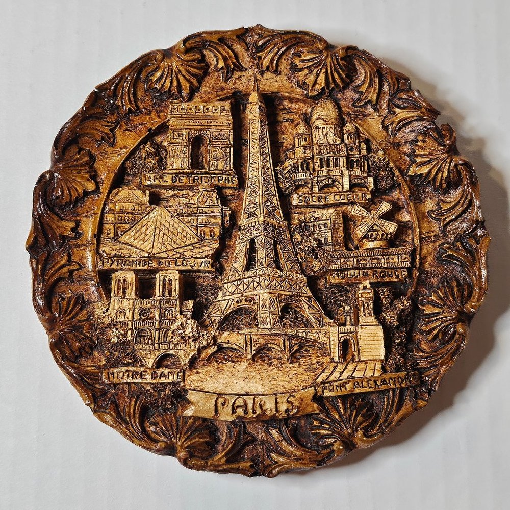 Rare Mid Century Round Chalkware Paris Souvenir Plate 6.25" Parisian Scene 3D